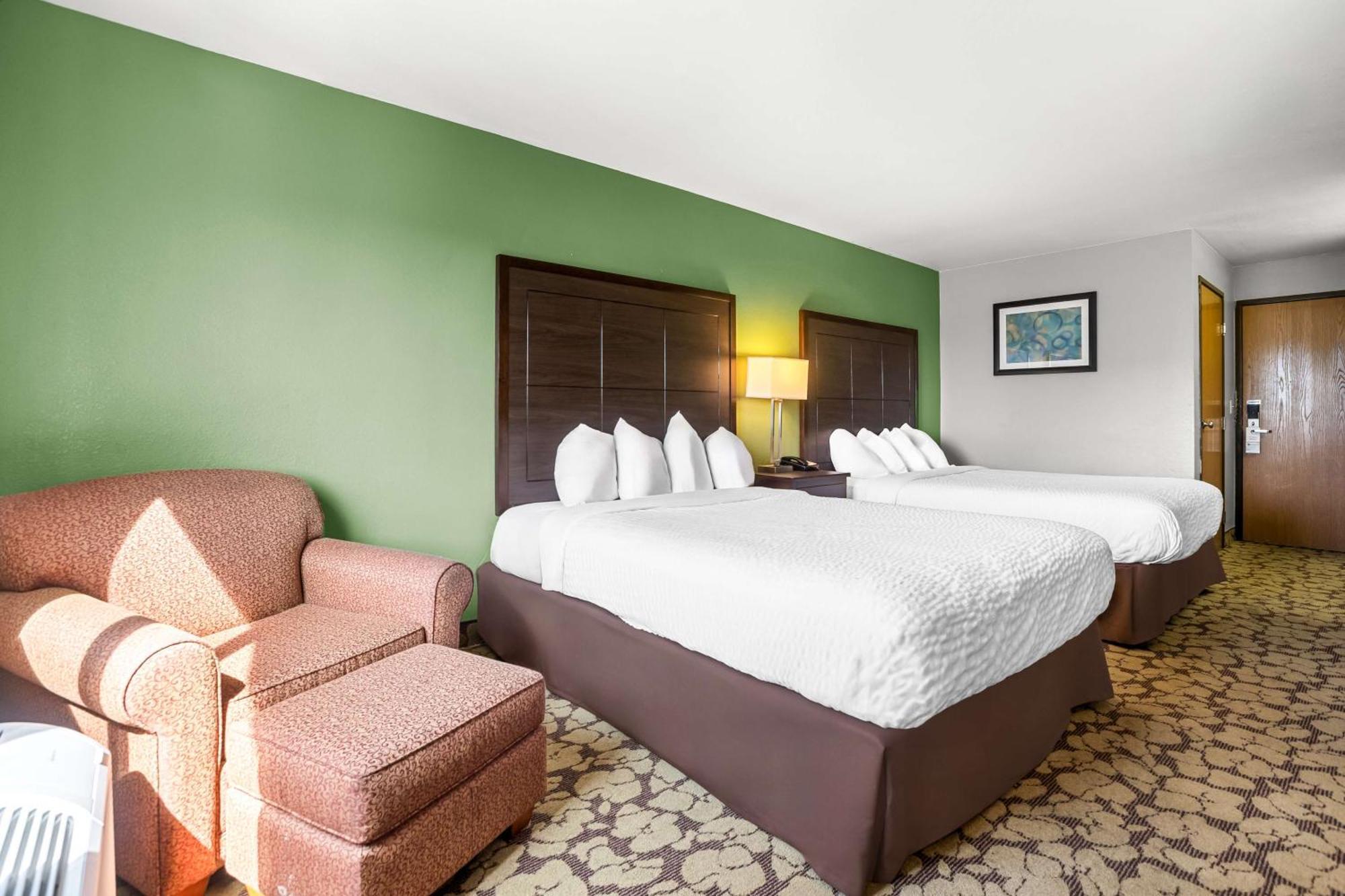 Surestay Plus Hotel By Best Western Беттендорф Экстерьер фото